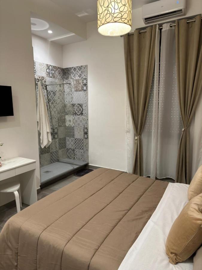 B&B Carme Наполи Екстериор снимка